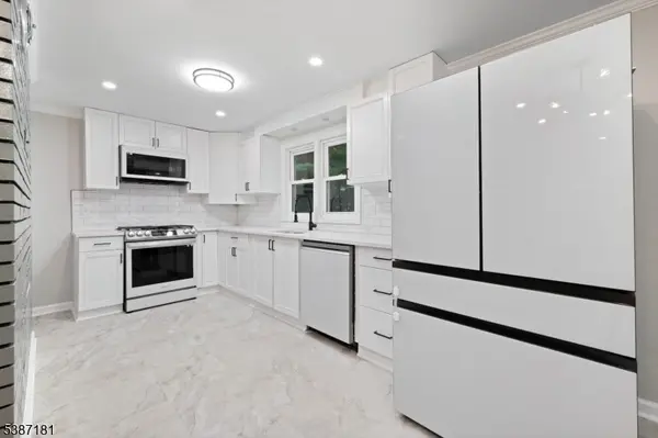 88 Emerson Rd, Franklin Twp., NJ 08873