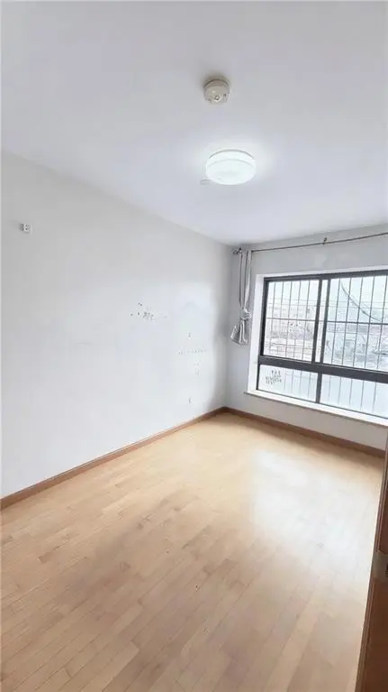 913 60th ST #4F, Brooklyn, NY 11219