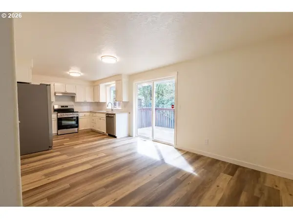 384 LOWER LAVISTA CT, Salem, OR 97304