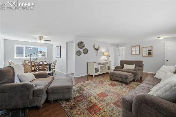 2005 Carlton AVE, Colorado Springs, CO 80909