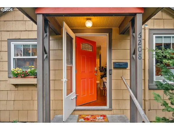 6208 NE 33RD AVE, Portland, OR 97211