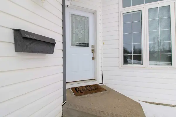 2310 57A AVE, Lloydminster, AB T9V 2W5