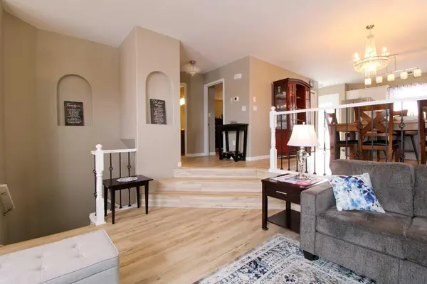 2310 57A AVE, Lloydminster, AB T9V 2W5