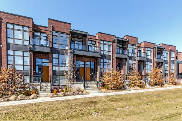 9132 Bathurst ST, Vaughan, ON L4J 0K1