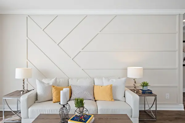 120 promenade CIR #307, Vaughan, ON L4J 7W9