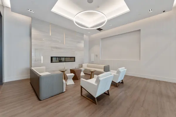 9000 Jane ST #2310, Vaughan, ON L4K 0M6