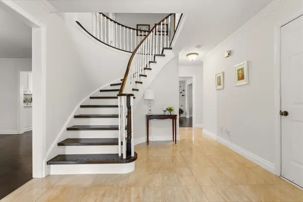 89 Timberline TRL, Aurora, ON L4G 6A1