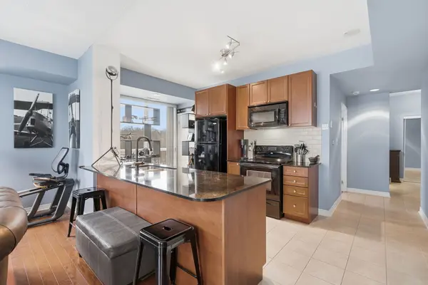 699 Aberdeen BLVD #807, Midland, ON L4R 5P2