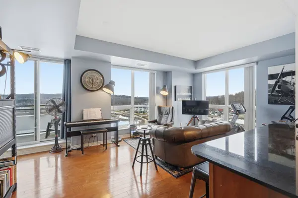 699 Aberdeen BLVD #807, Midland, ON L4R 5P2