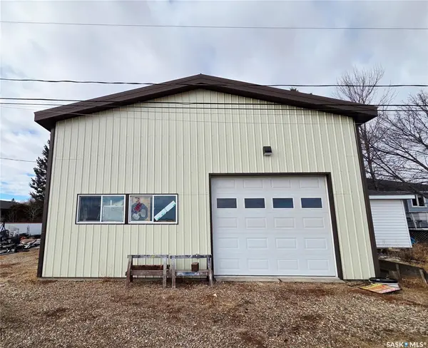 360 Eastview PLACE, Burstall, SK S0N 0H0