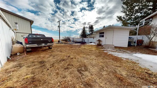 360 Eastview PLACE, Burstall, SK S0N 0H0