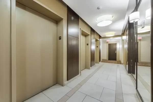 100 John ST #2407, Brampton, ON L6W 0A8