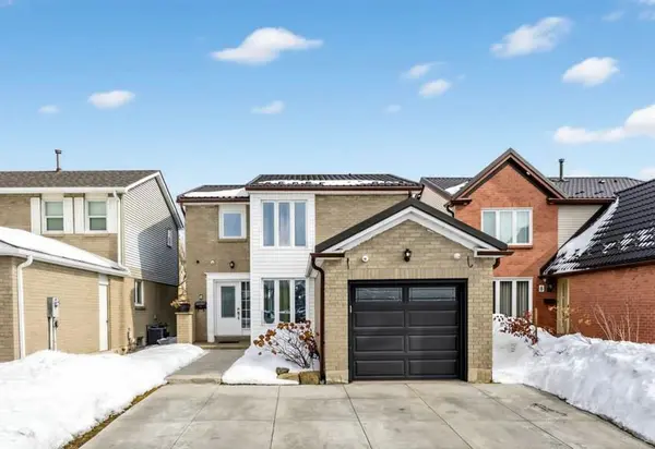 6 Nutmeg ST, Brampton, ON L6S 4A8