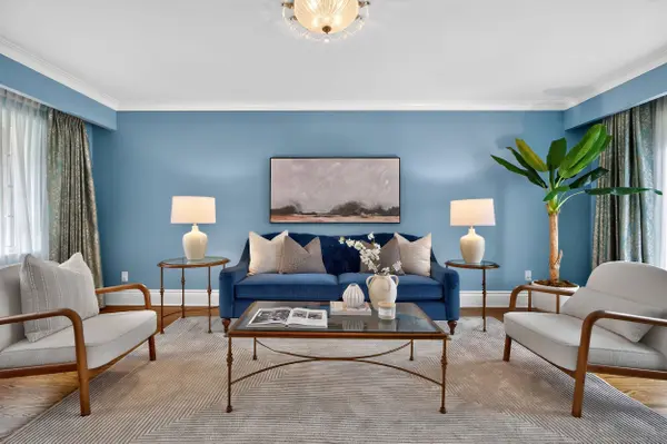 575 Patricia DR, Oakville, ON L6K 1M4