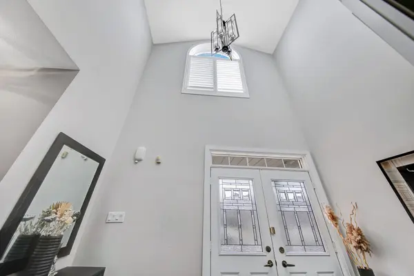 3336 Crompton CRES, Mississauga, ON L5B 4C7