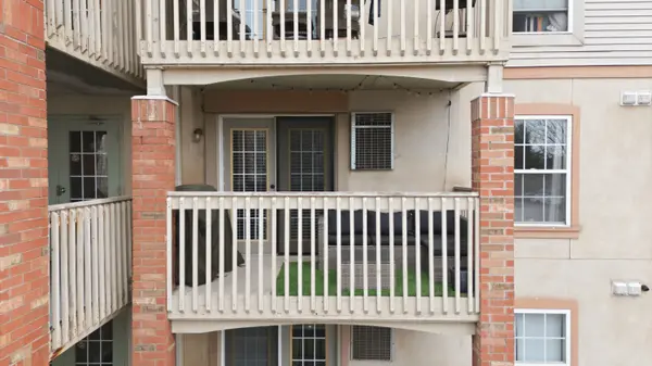 4015 KILMER DR #204, Burlington, ON L7M 4M4