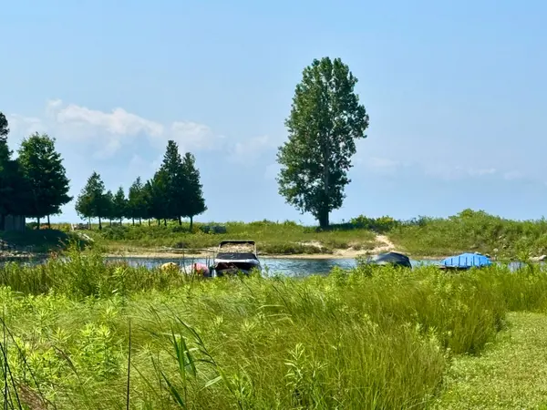 234 Ogimah RD, Native Leased Lands, ON N0H 2G0