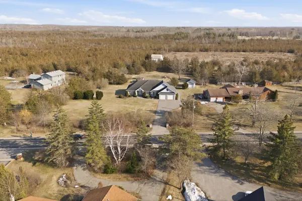 3717 County Rd 3 RD, Prince Edward County, ON K0K 1L0