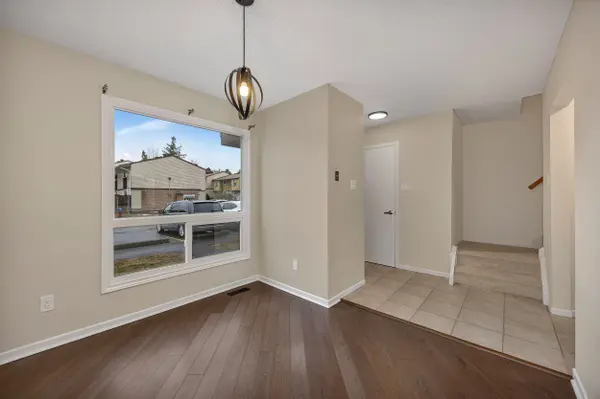 2570 Southvale CRES #104, Elmvale Acres And Area, ON K1B 5B7