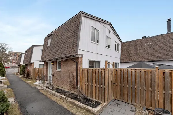 837 Eastvale DR #123, Beacon Hill North - South And Area, ON K1J 7T5