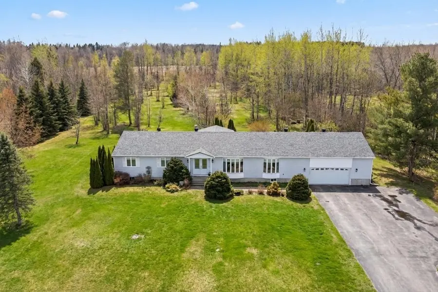 8329 Rodney Farm DR, Greely - Metcalfe - Osgoode - Vernon And Area, ON K0A 2P0