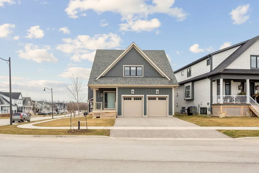 163 Courtland ST, Blue Mountains, ON L9Y 5L7