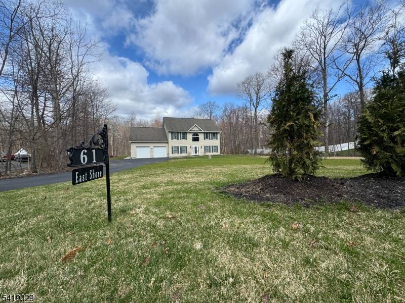 61 E Shore Lake Owassa Rd, Frankford Twp., NJ 07860