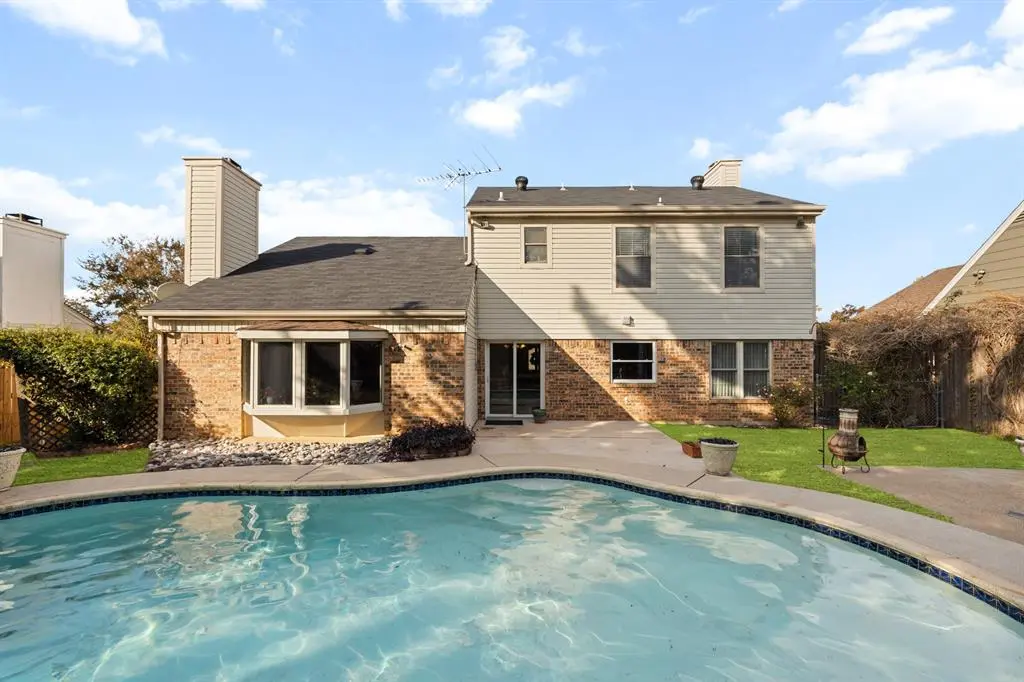 3708 Windsong Lane, Bedford, TX 76021