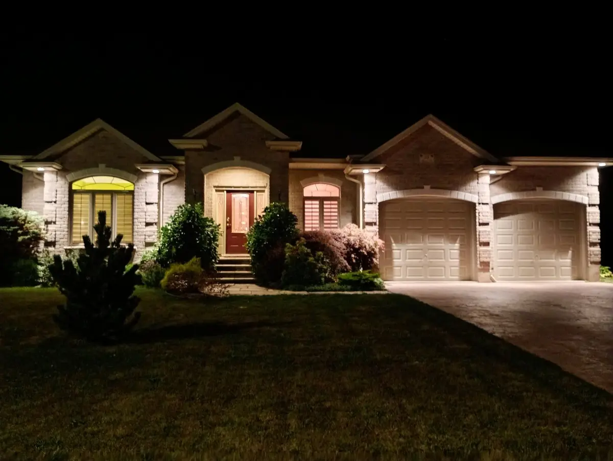 35 Tanya DR, Southwest Middlesex, ON N0L 1M0