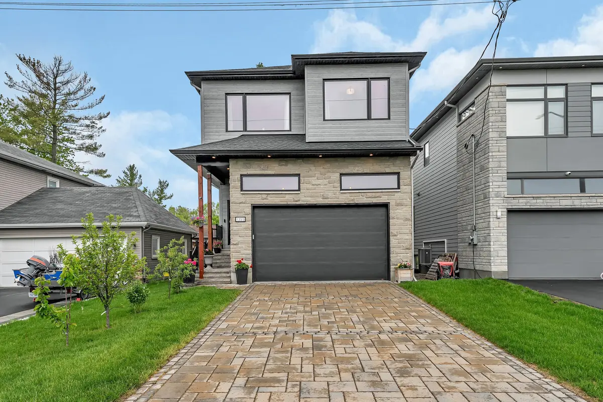 1355 Mory ST, Blossom Park - Airport And Area, ON K1T 1C8