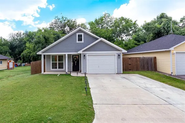 161 Columbia Street, Cleburne, TX 76031