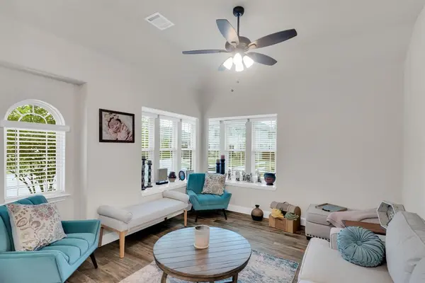 5038 Ridgehurst Lane, Midlothian, TX 76065