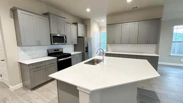 10845 BLACK ONYX Drive, Fort Worth, TX 76036