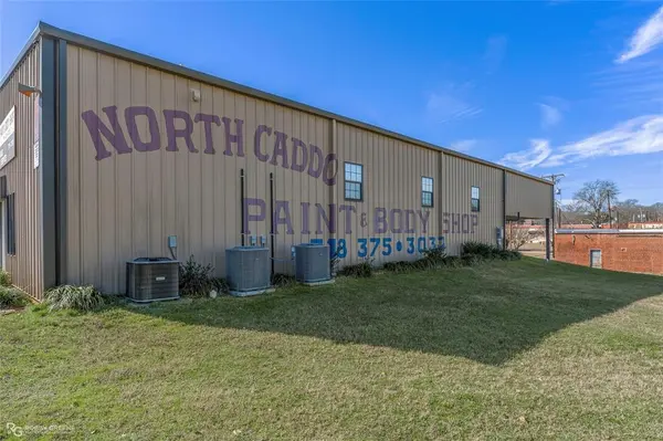 105 Front Street, Vivian, LA 71082