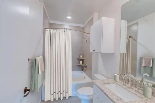 117 Priddy Lane #215, Fort Worth, TX 76114