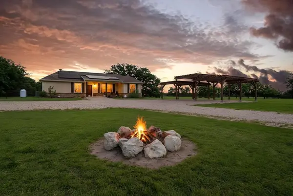 381 County Road 3050, Purdon, TX 76679