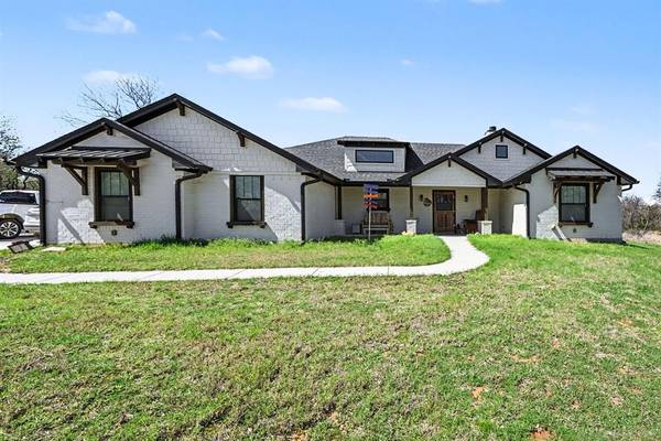 192 Grand Harbor Boulevard, Chico, TX 76431