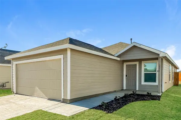 2973 Wallace Wells Court, Crandall, TX 75114