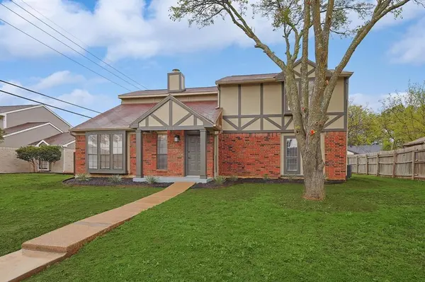 402 Creekmeadow Lane, Lewisville, TX 75067