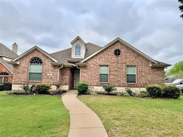 900 Ascension Drive, Hurst, TX 76053