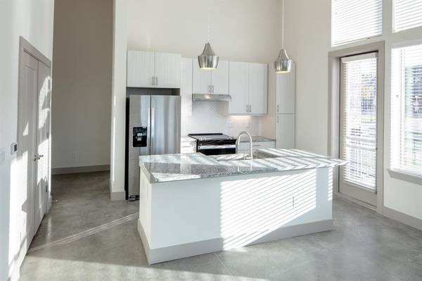601 N Oak Street #330, Roanoke, TX 76262