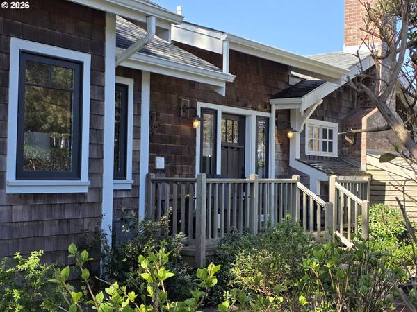 108 W MADISON ST, Cannon Beach, OR 97110