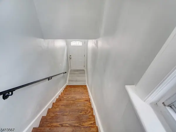 20 W 49th #2, Bayonne City, NJ 07002