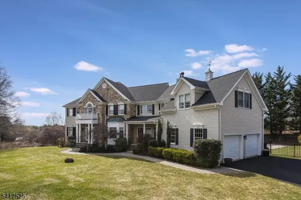 6 MacDougall Ct, Chester Boro, NJ 07930