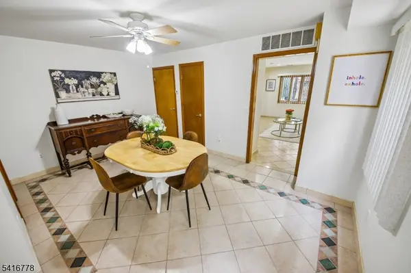 63 Waydell St, Newark City, NJ 07105