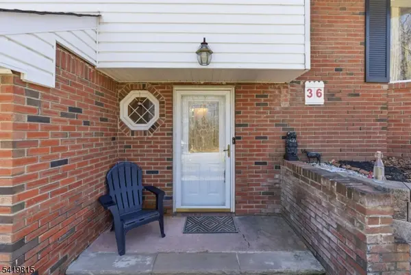 36 Esther Dr, Vernon Twp., NJ 07422