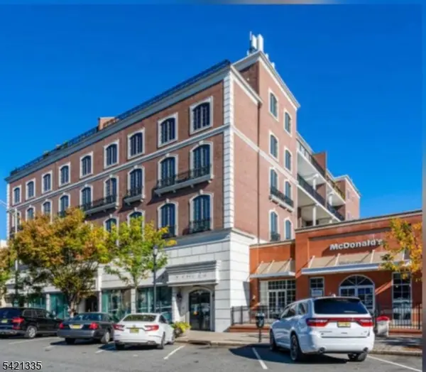 53 W Palisade Ave Und 206 #206, Englewood City, NJ 07631