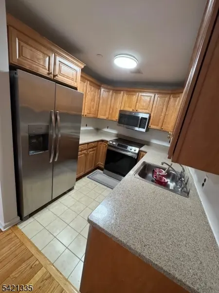 53 W Palisade Ave Und 206 #206, Englewood City, NJ 07631