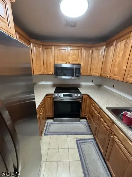 53 W Palisade Ave Und 206 #206, Englewood City, NJ 07631