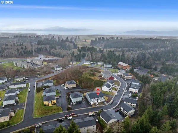 1524 SE HONEYSUCKLE LOOP, Warrenton, OR 97146